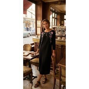 Vintage Black Knit Floral Embroidered Midi Shift Dress 3/4 Sleeve Mod Whimsigoth